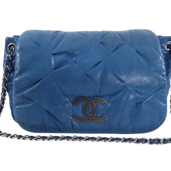 Authentic Chanel Chain Flap Bag - Picture 10 of 10